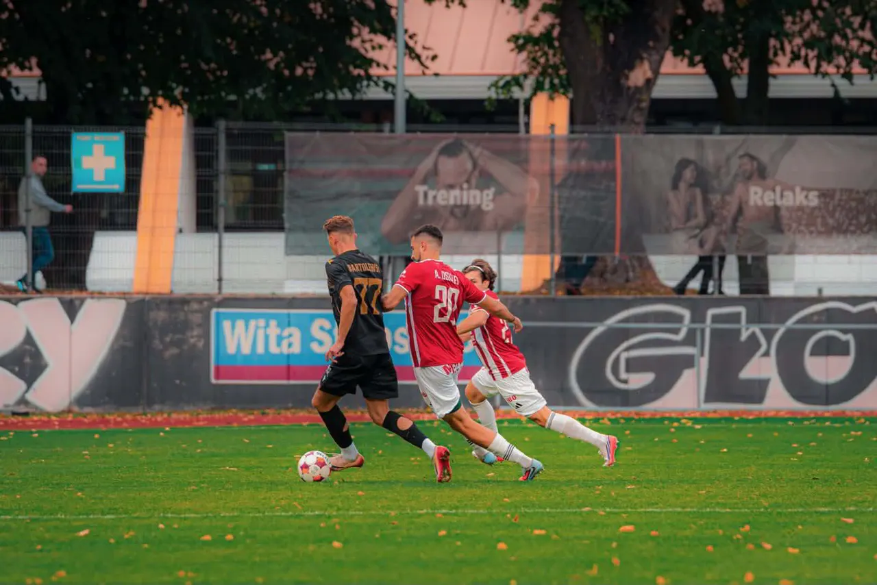 Pogoń Grodzisk Mazowiecki pokonała na wyjeździe Chrobrego Głogów 4:0 – ilustracja