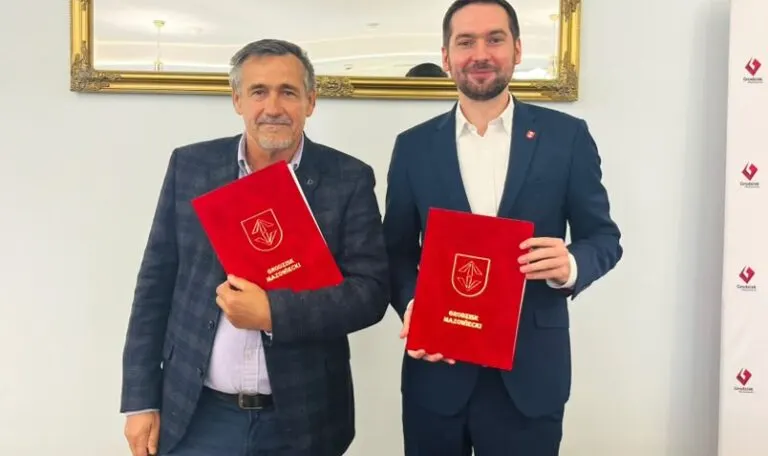 Nowe oświetlenie i monitoring wokół pływalni w Grodzisku Mazowieckim – ilustracja